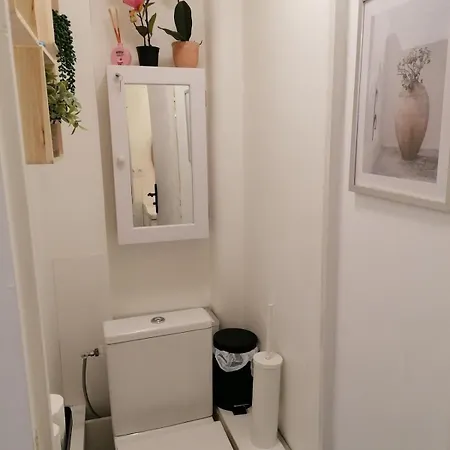 T3 Spacieux A 150m De La *